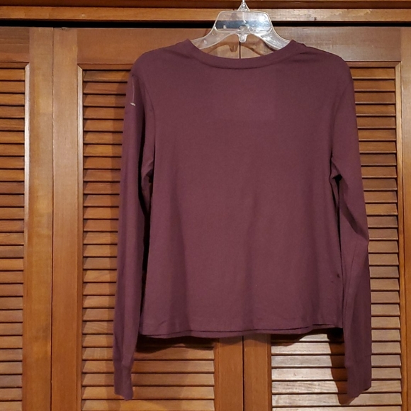 NWOT  Zoe + Liv graphic tee - Picture 2 of 5